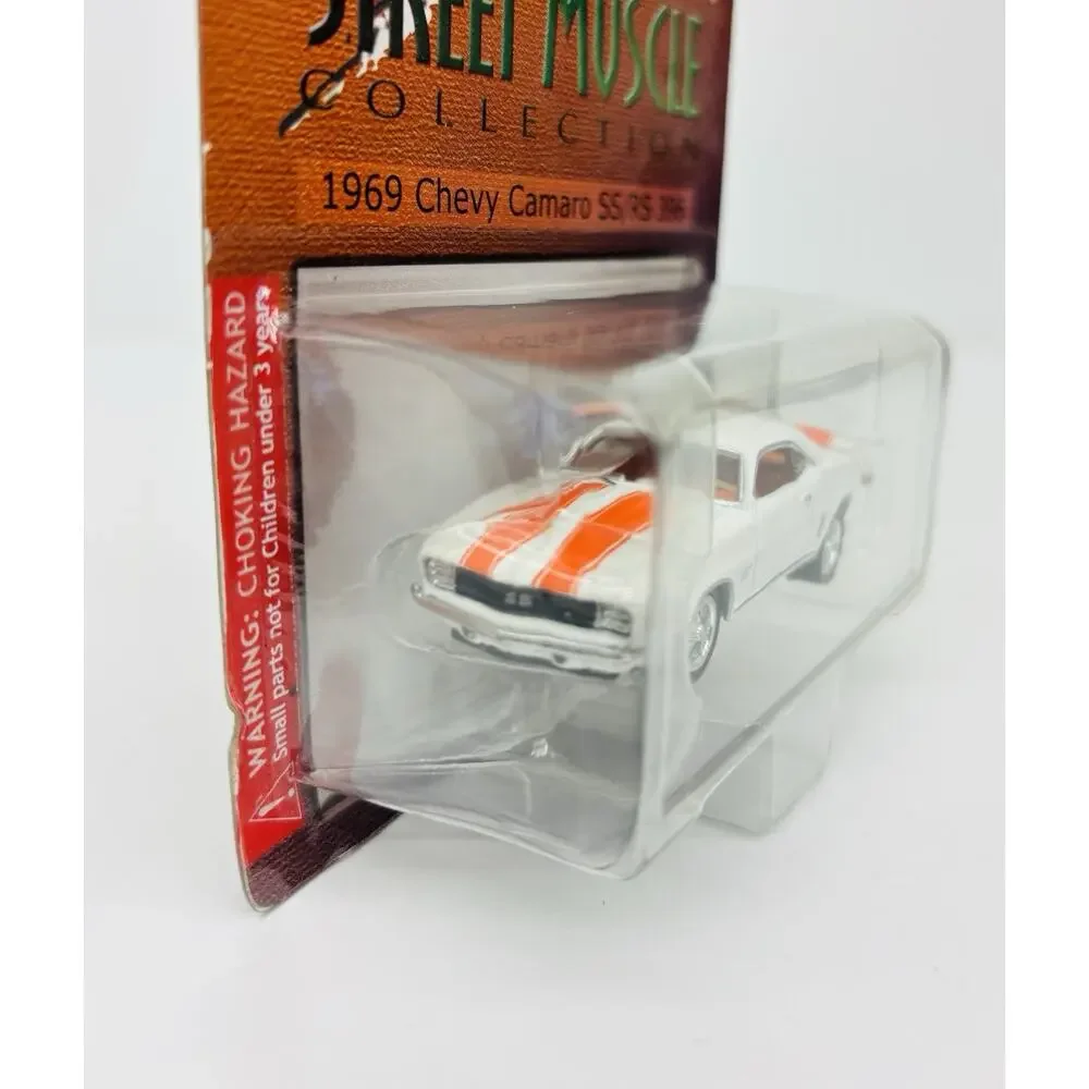 Tiger Wheels 1969 Chevy Camaro SS/RS 396 White Street Muscle w/ Protector 1/1500